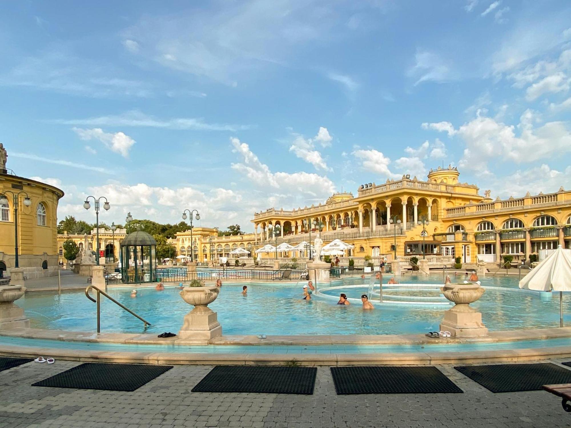 E13 - Grand Boulevard Heritage - Location By Bqa Budapest