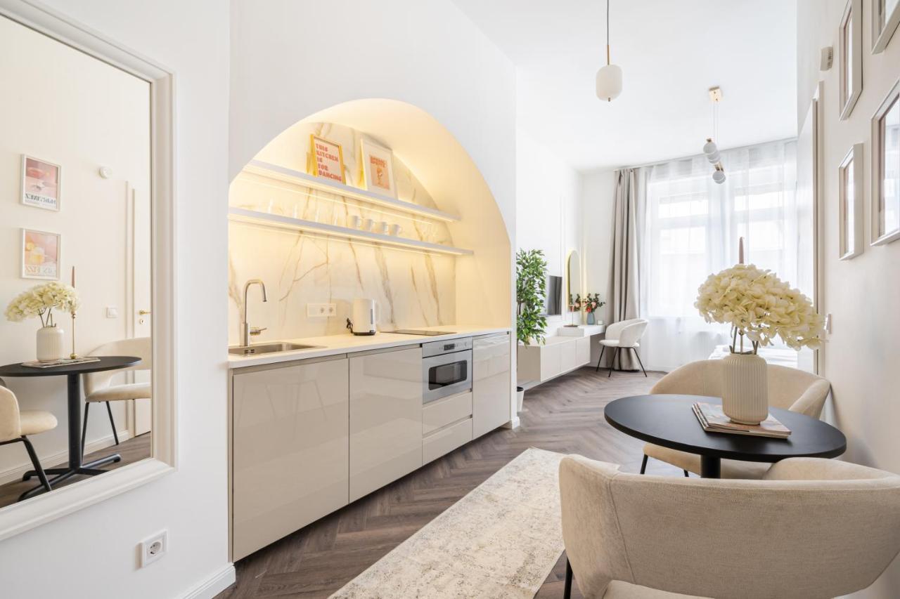 E13 - Grand Boulevard Heritage - Location By Bqa * בודפשט
